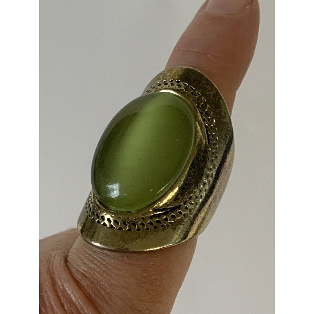 Vintage Green Chalcedony statement Ring